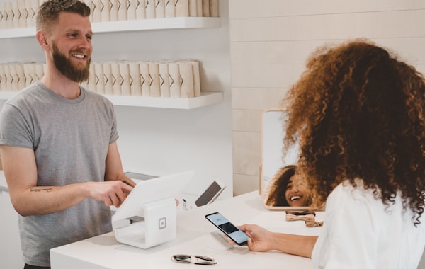 Retail & E-commerce